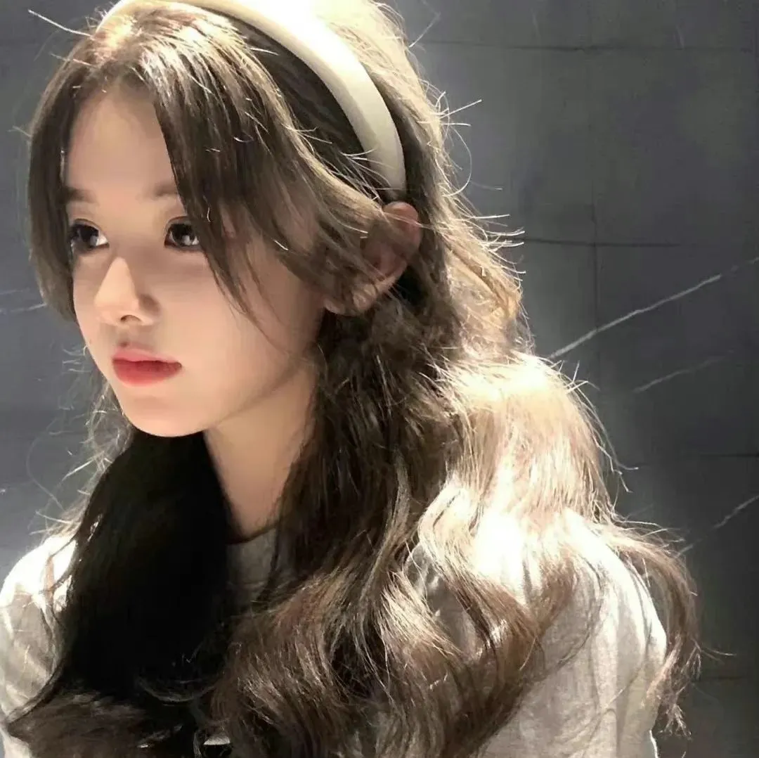 红玫瑰与黑玫瑰